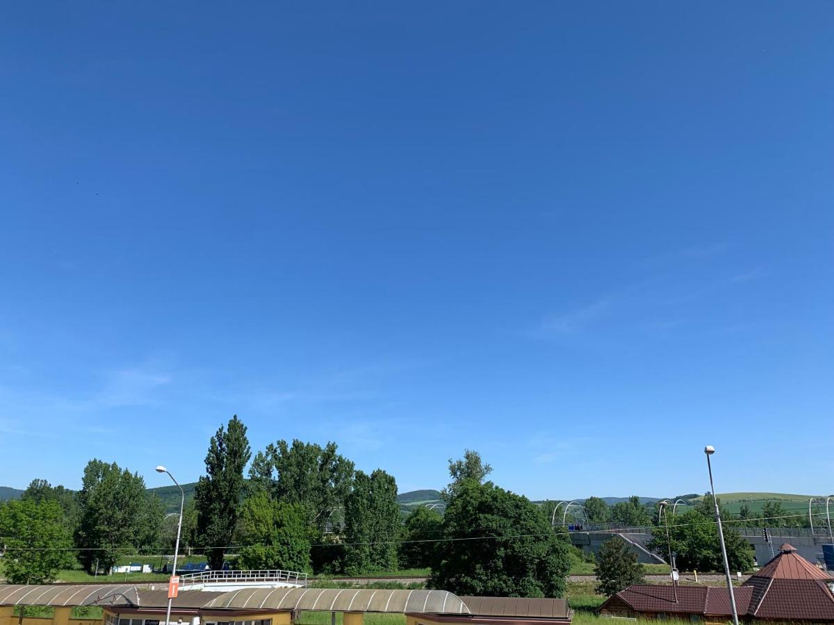 Penzion Deloris Trenčín Екстериор снимка